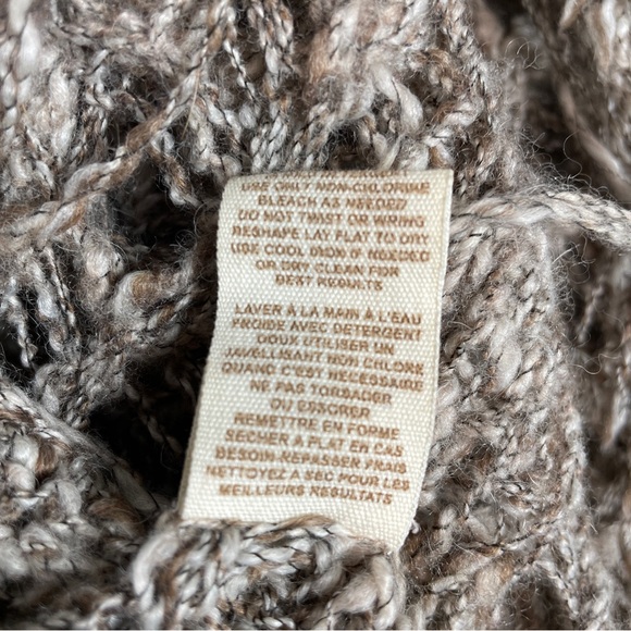 FREE PEOPLE Poncho Shawl - Picture 14 of 15